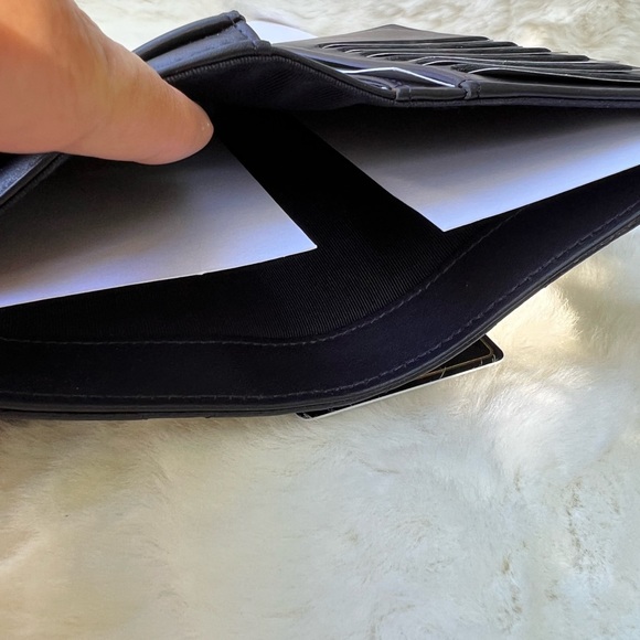 💙CHANEL CLASSIC FLAP WALLET WOC 💙 - Picture 12 of 17